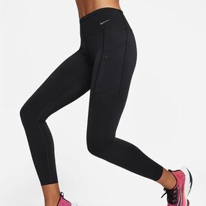 Nike Go Mid Rise 7/8 Leggings